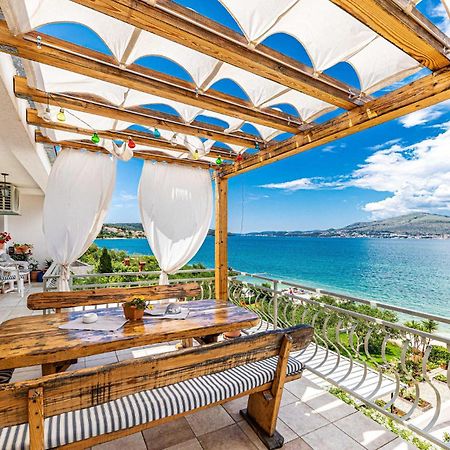 2 Bedroom Beautiful Apartment In Okrug Gornji Trogir Exteriér fotografie